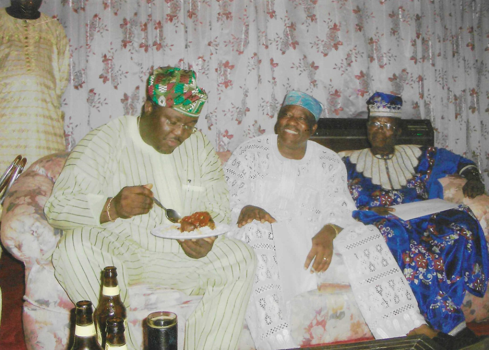 AT CHIEF ADEFUYE_S HOUSE (LEADERS VISITATION