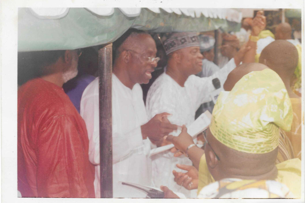 DEJI AT THE STATE METING OF P.D.P, WITH ENGR FUNSHO WILLIAMS, ASHOROBI AND OGUNLEWE