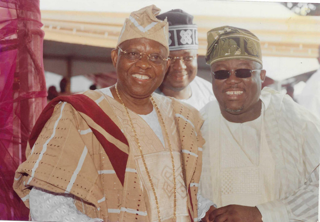 HIS EXCELLENCY WITH THE VICE CHAIRMAN OF P.D.P IN SOUTH WEST SENATOR OMILANI ON HIS CHILD WEDDING ALSO WITH AARE DEJI OKUNBI DIRECTOR OF CAMPAIGN